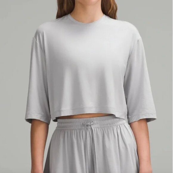 Lululemon Modal Relaxed-Fit Cropped Short-Sleeve Shirt Silver Drop - Picture 1 of 11